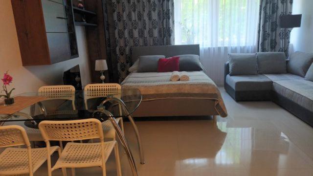 Cherry Apartament W Scislym Centrum Apartman Varsó Kültér fotó
