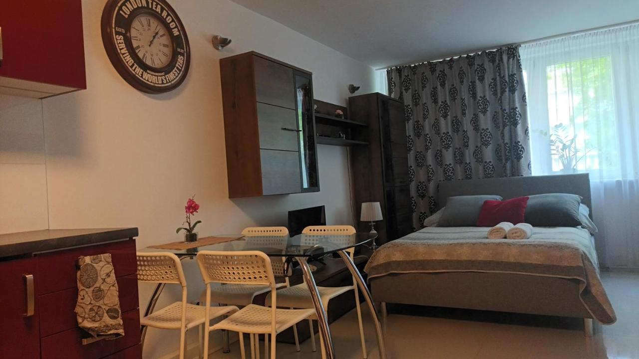 Cherry Apartament W Scislym Centrum Apartman Varsó Kültér fotó
