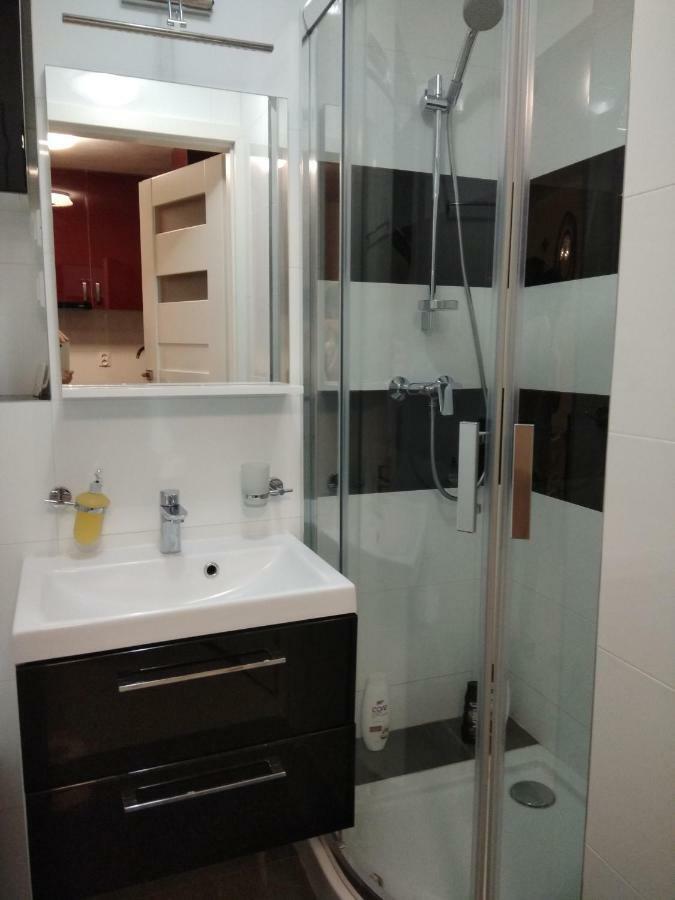 Cherry Apartament W Scislym Centrum Apartman Varsó Kültér fotó